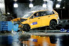 Volvo XC90 najbezpieczniejszym samochodem roku wg Euro NCAP Volvo XC90 najbezpieczniejszym samochodem roku wg Euro NCAP