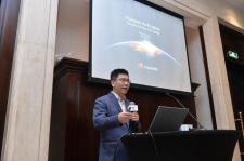 Huawei prezentuje AirEngine dla Wi-Fi Huawei prezentuje AirEngine dla Wi-Fi