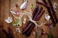 Przekąska dla wymagających – kabanosy wieprzowe z linii NOVE PREMIUM Przekąska dla wymagających – kabanosy wieprzowe z linii NOVE PREMIUM