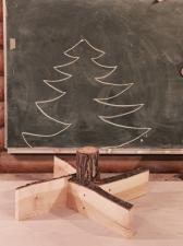 Stojak na świąteczną choinkę – zrób to sam Stojak na świąteczną choinkę – zrób to sam