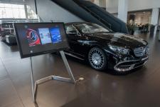 Największy salon Mercedes-Benz w Polsce korzysta z profesjonalnych monitorów Sony Bravia Największy salon Mercedes-Benz w Polsce korzysta z profesjonalnych monitorów Sony Bravia