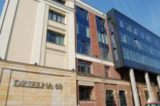 Dzielna 60 ze strefą dla miłośników wina Dzielna 60 ze strefą dla miłośników wina