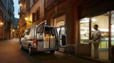 Nissan NV200 - większa funkcjonalność, lepsze zabezpieczenie i ochrona Nissan NV200 - większa funkcjonalność, lepsze zabezpieczenie i ochrona