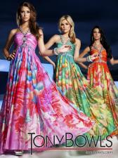 Pomagamy wybrać wieczorową kreację na lato Pomagamy wybrać wieczorową kreację na lato