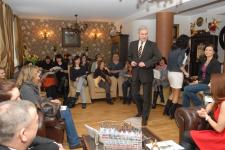 Golden Rose na wiosnę i na lato Golden Rose na wiosnę i na lato