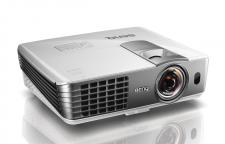 BenQ – krótkoogniskowy projektor 1080p 3D z kalibracją ISF BenQ – krótkoogniskowy projektor 1080p 3D z kalibracją ISF