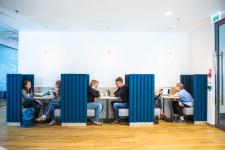 Powroty do pracy biurowej coraz powszechniejszym trendem Powroty do pracy biurowej coraz powszechniejszym trendem