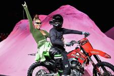 PUMA ORAZ RIHANNA W NOWEJ KOLEKCJI NA WIOSNĘ/LATO 2018 PUMA ORAZ RIHANNA W NOWEJ KOLEKCJI NA WIOSNĘ/LATO 2018