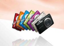 Nikon Coolpix S3000 - atraktivní funkce v tenké a barevné bydlení 