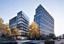 Biurowiec EQ2 na ostatniej prostej