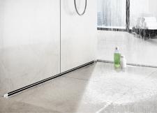 Odpływ ścienny Advantix Vario: głębokość montażowa zaledwie 2,5 cm