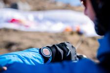 Limitowana edycja Suunto 9 Baro Titanium upamiętnia słynny wyścig Red Bull X-Alps 2021.