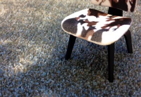 Dywan z włókna pozyskanego z butelek PET