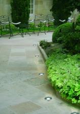 Wskażą Ci drogę w ciemności – zewnętrzne lampy Lhotse i Mon marki Nowodvorski Lighting