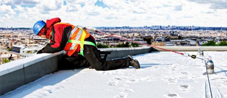 System zabezpieczający przed upadkiem z dachu