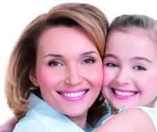 Dzień Matki. Makijaż dla mamy wg. Eveline Cosmetics