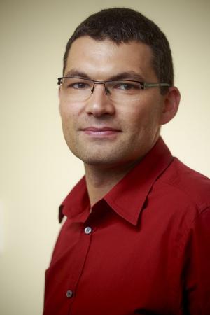 dr Bartłomiej Gawin - Szef Zespołu Badań i Rozwoju Grupy SESCOM