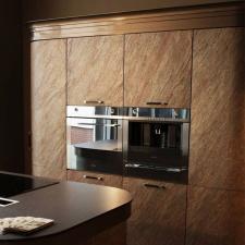 Kamień w nowoczesnych wnętrzach: szybka metamorfoza z użyciem forniru kamiennego