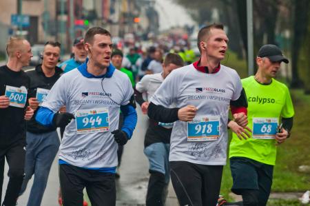 Drużyna PRESS GLASS - 8. Bieg Częstochowski 02 (mat. pras.)