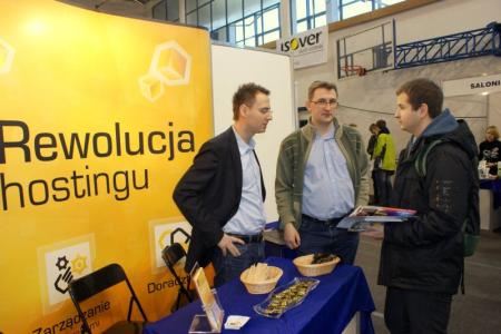 Firma Hostersi poszukiwała kandydatów na administratorów i programistów PHP.