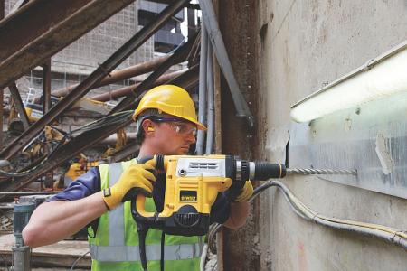 Młotowiertarka DeWALT D25601