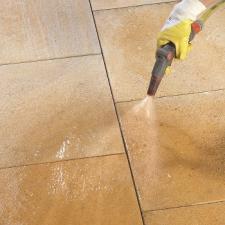 Zdążyć przed pierwszym mrozem, czyli przygotowanie kostki brukowej do zimy