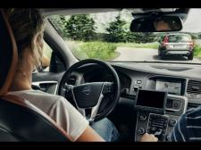 Aktywny tempomat z asystentem kierowania w Volvo
