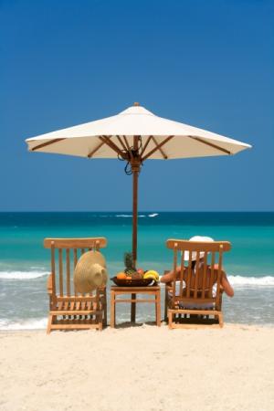 jak dbać o włosy latem