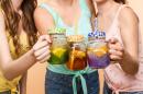Ponad połowa badanych uznaje napoje w kolorze żółtym za bardziej kwaśne