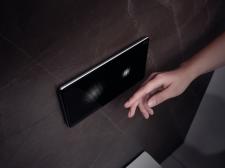 Czyste i higieniczne rozwiązanie: bezdotykowe przyciski uruchamiające Viega