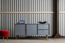 Jak urządzić salon w modnym stylu skandynawskim?