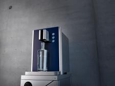 Dystrybutory wody dla firm – baniaki z wodą kontra bezpośrednie podłączenie do źródła wody