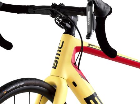 Rower szosowy BMC granfondo GF01 Disc Ultegra Di2 02 (mat. pras.)