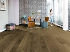 Podkreśl urok parkietu w zrównoważony sposób