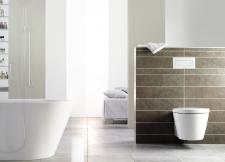 Dławik przepływu spłukiwania: zapobiega pryskaniu wody poza muszlę w miskach bezkołnierzowych