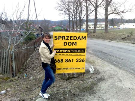 Bannery Metrohouse stają się niodłącznym elementem krajobrazu