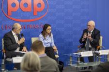 PACJENCI Z PRZEWLEKŁĄ CHOROBĄ NEREK MOGĄ UNIKĄĆ PRZEDWCZESNEJ DIALIZY