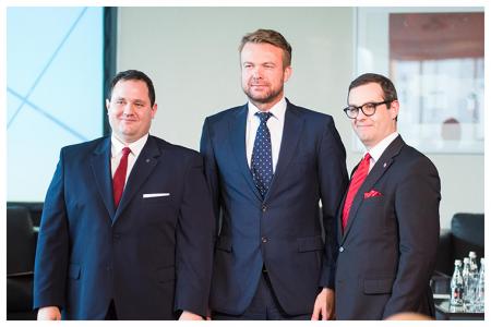 Maciej Gnyszka, Towarzystwa Biznesowe