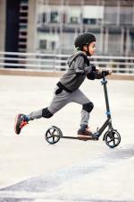 NIEZWYKŁA DESKOROLKA, WYCZYNOWA HULAJNOGA I ROLKI – LIDL Z POMYSŁAMI NA BARDZO AKTYWNY DZIEŃ DZIECKA