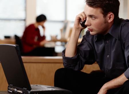 Internauci przed zakupem porównują ceny