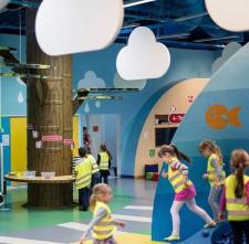 Dzień teatru i cyrkowe sztuczki w Port Łódź Junior