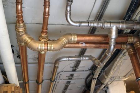 Rury o średnicy znamionowej DN 64 idealnie sprawdzają się jako przewody rozdzielcze w instalacjach w