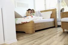 Nowość! Najpopularniejszy drewniany dekor  teraz również na podłodze!