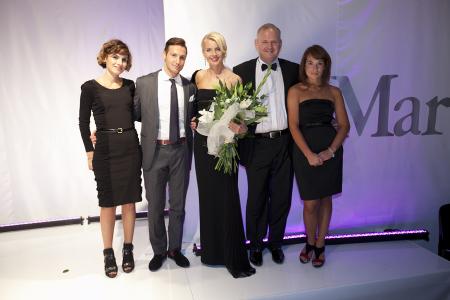 Elena Lucci,Marco Montagnia,Beata Sotomska - menedżerowie marki MaxMara z Państwem Oleksik (w środku