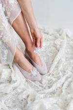 JAK Z WDZIĘKIEM WKROCZYĆ NA NOWĄ DROGĘ ŻYCIA?  W ORYGINALNYCH, WYGODNYCH, A NAWET WEGAŃSKICH BUTACH!