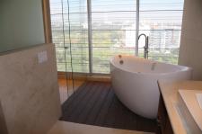 Co zamiast płytek do łazienki?