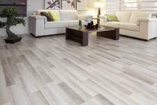 Więcej niż dekor. Różnice między panelami podłogowymi według Classen