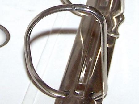 Zatrzask segregatora